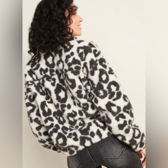 Old Navy Women’s Leopard Print Cozy Sherpa Snap-Front Flurry  Crop Jacket XS - Picture 2 of 14